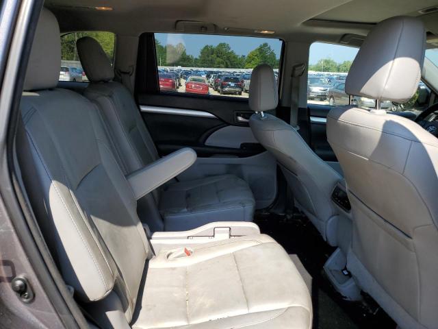 Photo 11 from auction – 2015 TOYOTA HIGHLANDER with VIN 5TDKKRFH2FS066530