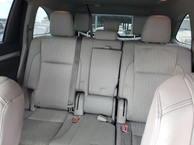Photo 10 from auction – 2014 TOYOTA HIGHLANDER with VIN 5TDBKRFH5ES047789