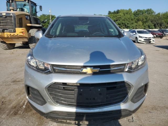 Photo 5 from auction – 2017 CHEVROLET TRAX LS with VIN KL7CJKSB3HB261480