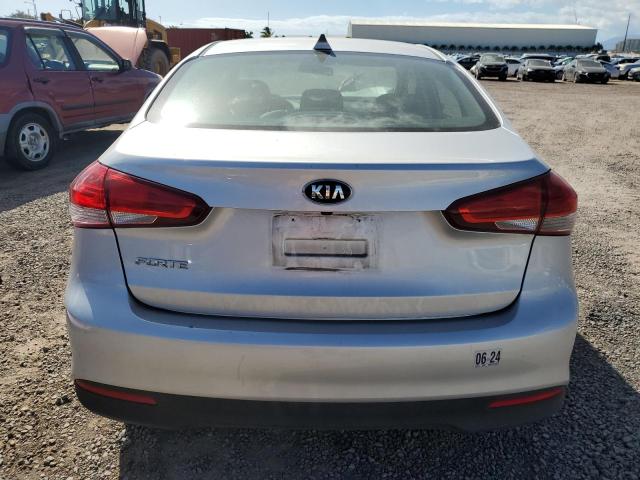 Photo 6 from auction – 2018 KIA FORTE LX with VIN 3KPFL4A78JE222721