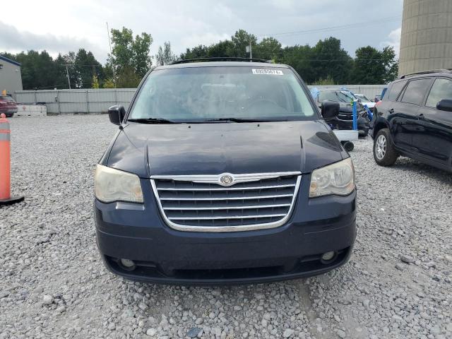 Photo 5 from auction – 2010 CHRYSLER TOWN & COU with VIN 2A4RR8DXXAR496008