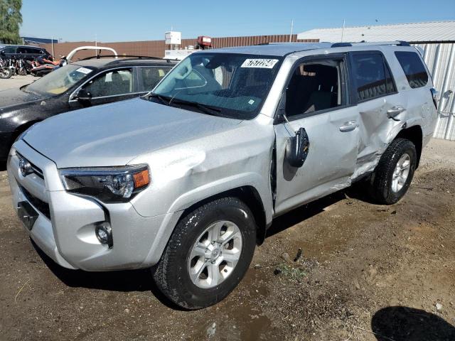 TOYOTA 4RUNNER SR 2024 with VIN JTEEU5JR0R5306499 - Photo from auction