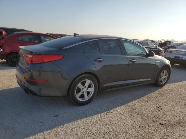 Foto 3 de la subasta – 2015 KIA OPTIMA LX con VIN KNAGM4A72F5632934