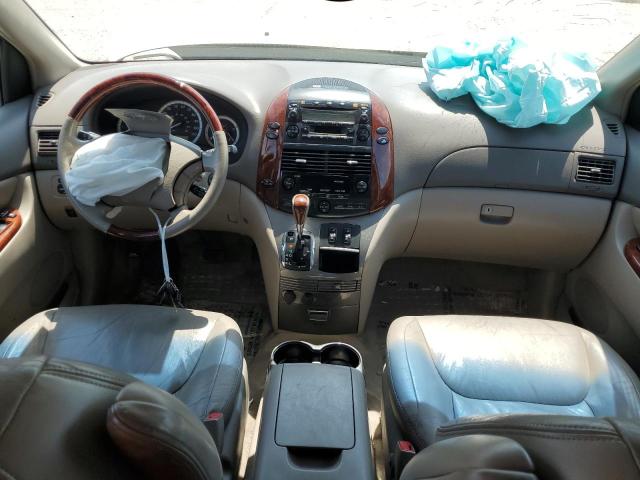 Photo 8 from auction – 2004 TOYOTA SIENNA XLE with VIN 5TDBA22C04S027002