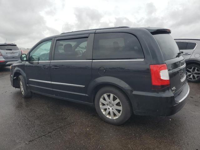 Photo 2 from auction – 2016 CHRYSLER TOWN & COU with VIN 2C4RC1BG6GR288430