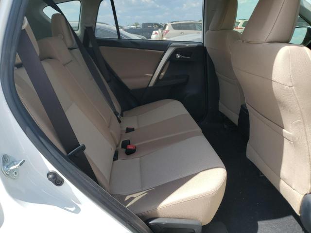 Photo 11 from auction – 2015 TOYOTA RAV4 XLE with VIN JTMWFREV2FD047534