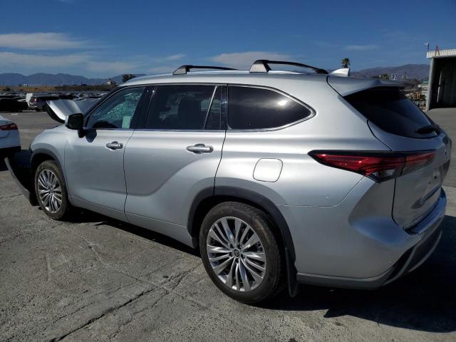 Photo 2 from auction – 2022 TOYOTA HIGHLANDER with VIN 5TDFZRBHXNS252432