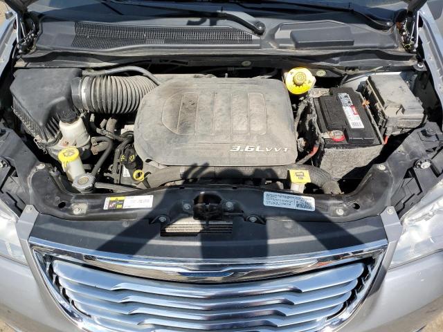 Photo 11 from auction – 2014 CHRYSLER TOWN & COU with VIN 2C4RC1CG3ER409216