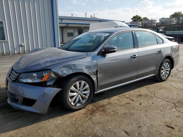 VOLKSWAGEN PASSAT S 2015 with VIN 1VWAT7A34FC070554 - Photo from auction