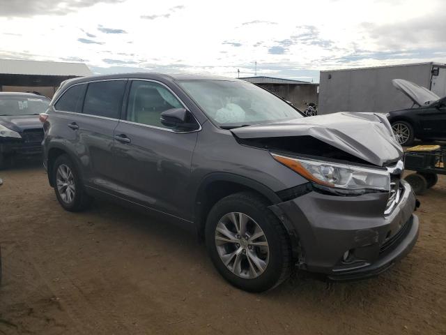 Photo 4 from auction – 2015 TOYOTA HIGHLANDER with VIN 5TDBKRFH2FS180737