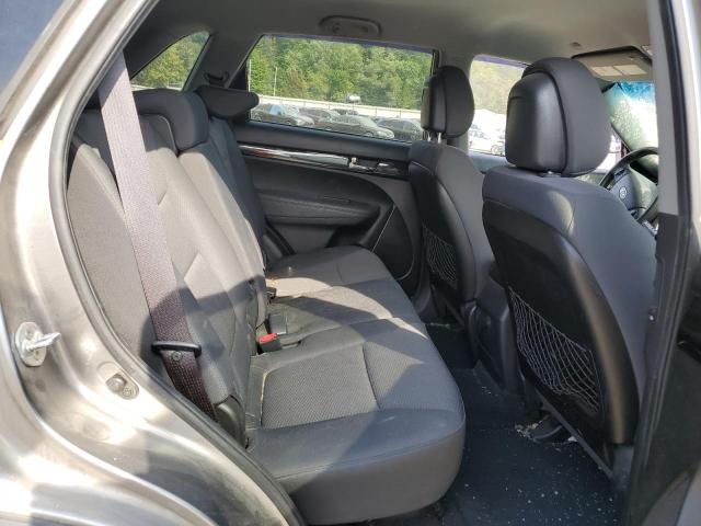 Photo 11 from auction – 2013 KIA SORENTO LX with VIN 5XYKTCA60DG326739