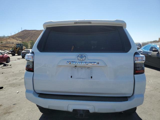 Photo 6 from auction – 2018 TOYOTA 4RUNNER SR with VIN JTEZU5JRXJ5186605