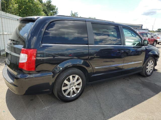 Photo 3 from auction – 2016 CHRYSLER TOWN & COU with VIN 2C4RC1BG7GR295290