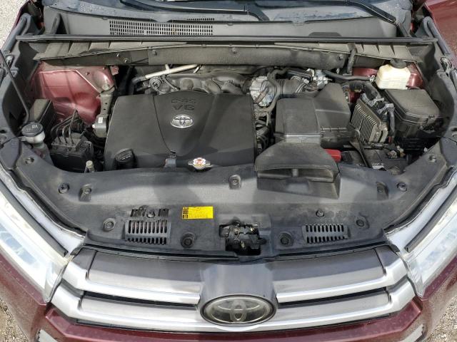 Photo 12 from auction – 2018 TOYOTA HIGHLANDER with VIN 5TDZZRFH8JS242287