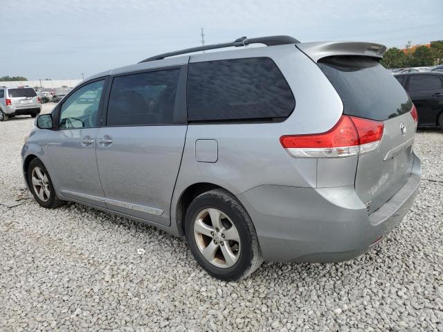 Photo 2 from auction – 2011 TOYOTA SIENNA LE with VIN 5TDKK3DC2BS101341