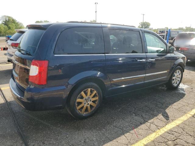 Photo 3 from auction – 2016 CHRYSLER TOWN & COU with VIN 2C4RC1BG3GR113746