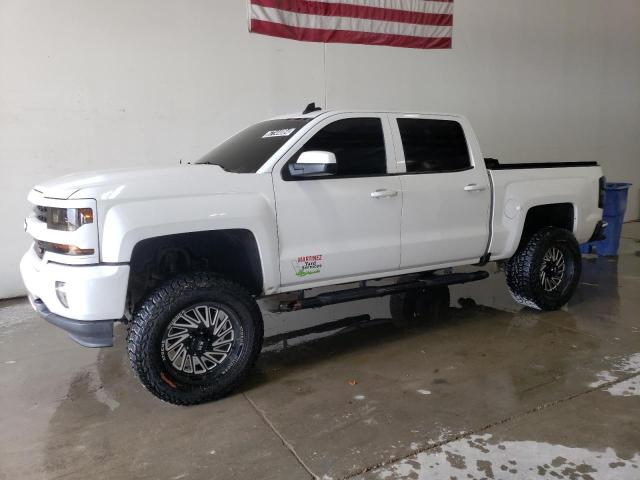 CHEVROLET SILVERADO 2018 with VIN 3GCUKREC4JG443610 - Photo from auction