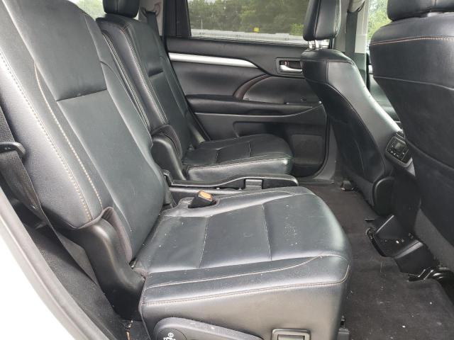 Photo 11 from auction – 2017 TOYOTA HIGHLANDER with VIN 5TDKZRFH0HS520384