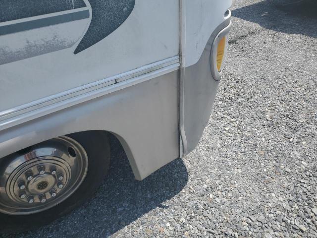 Photo 10 from auction – 1998 CHEVROLET P30 with VIN 1GBLP37J6W3306933