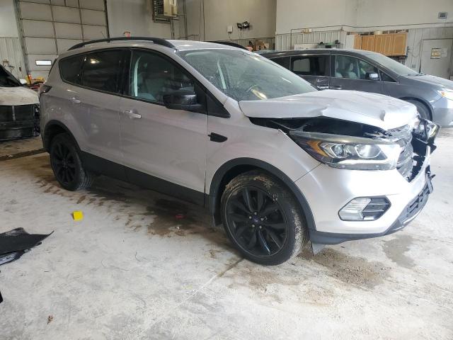 Photo 4 from auction – 2017 FORD ESCAPE SE with VIN 1FMCU9G99HUB83392