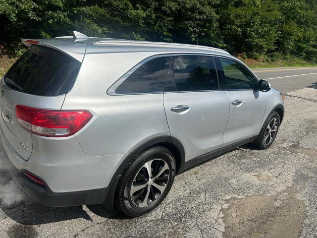 Photo 4 from auction – 2016 KIA SORENTO EX with VIN 5XYPHDA55GG103833