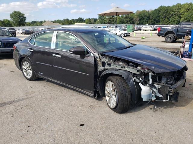 Photo 4 from auction – 2013 LEXUS ES 300H with VIN JTHBW1GG1D2026616