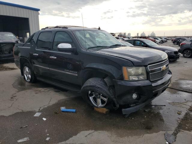Photo 4 from auction – 2011 CHEVROLET AVALANCHE with VIN 3GNTKGE37BG384285