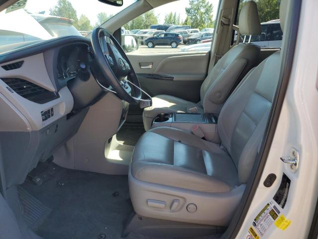 Photo 7 from auction – 2017 TOYOTA SIENNA XLE with VIN 5TDYZ3DC4HS894530
