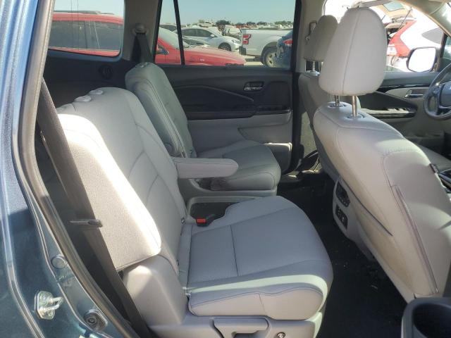 Photo 11 from auction – 2016 HONDA PILOT ELIT with VIN 5FNYF6H00GB050210