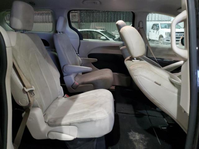 Photo 11 from auction – 2017 CHRYSLER PACIFICA L with VIN 2C4RC1CGXHR529261