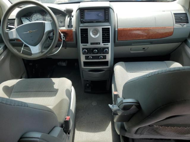 Photo 8 from auction – 2009 CHRYSLER TOWN & COU with VIN 2A8HR44E19R568601