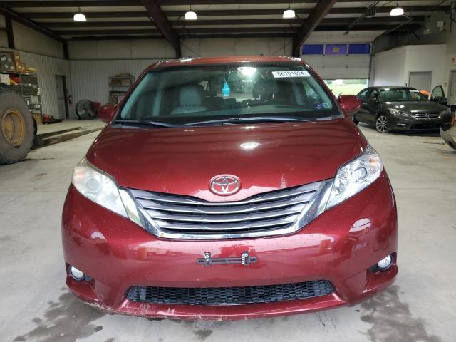 Photo 5 from auction – 2017 TOYOTA SIENNA XLE with VIN 5TDYZ3DC6HS774907