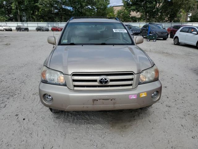 Photo 5 from auction – 2005 TOYOTA HIGHLANDER with VIN JTEEP21A550113790