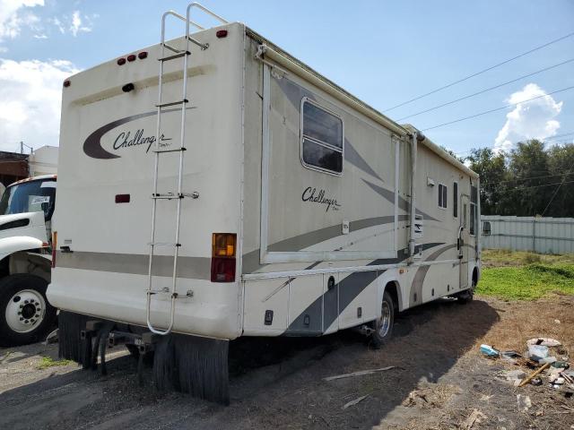 Photo 4 from auction – 2003 WORKHORSE CUSTOM CHASSIS MOTORHOME with VIN 5B4MP67G433358925