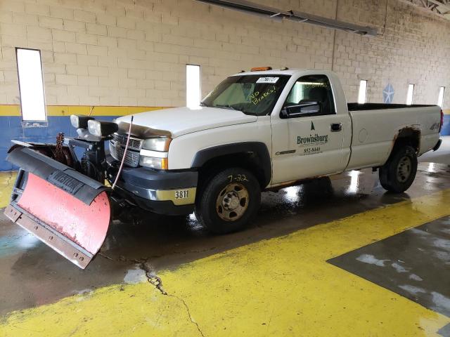 CHEVROLET SILVERADO 2006 with VIN 1GCHK24U26E143811 - Photo from auction