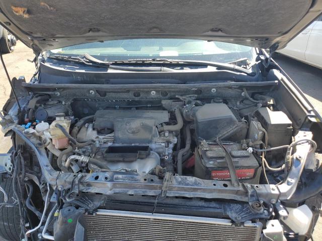 Photo 12 from auction – 2018 TOYOTA RAV4 LE with VIN JTMZFREV2JD121802