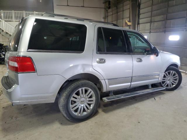 Photo 3 from auction – 2010 LINCOLN NAVIGATOR with VIN 5LMJJ2J53AEJ06608