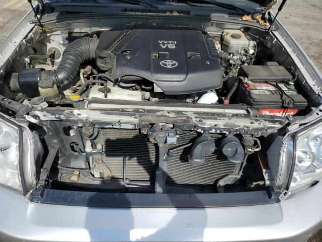 Photo 12 from auction – 2004 TOYOTA 4RUNNER SR with VIN JTEBU14R948015420