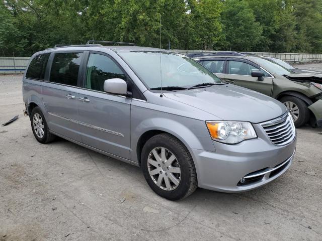 Photo 4 from auction – 2015 CHRYSLER TOWN & COU with VIN 2C4RC1BG4FR677842