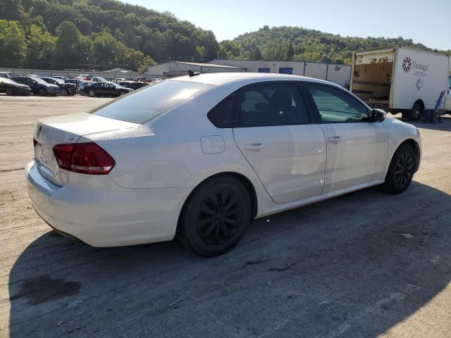 Photo 3 from auction – 2015 VOLKSWAGEN PASSAT S with VIN 1VWAT7A39FC043818