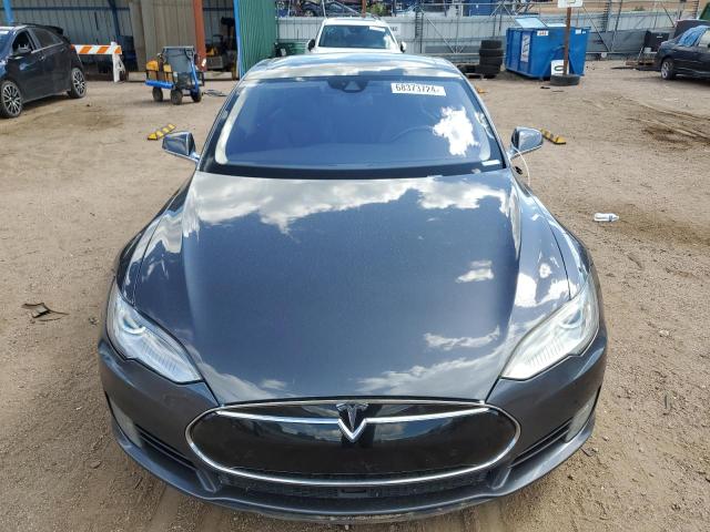Photo 11 from auction – 2015 TESLA MODEL S 85 with VIN 5YJSA1H24FF094413