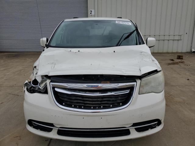 Photo 5 from auction – 2011 CHRYSLER TOWN & COU with VIN 2A4RR5DG4BR720163