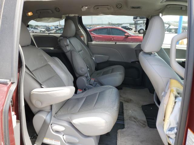 Photo 11 from auction – 2016 TOYOTA SIENNA XLE with VIN 5TDYK3DC2GS715937