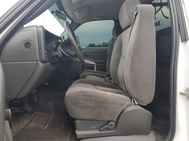 Photo 7 from auction – 2005 CHEVROLET SILVERADO with VIN 1GBHC242X5E327652