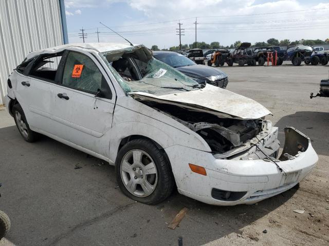Photo 4 from auction – 2005 FORD FOCUS ZX5 with VIN 3FAFP37N65R135523