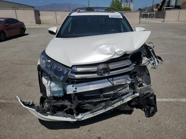 Photo 5 from auction – 2019 TOYOTA HIGHLANDER with VIN 5TDDZRFH9KS952181