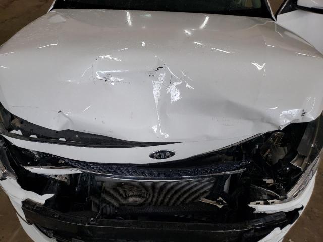 Photo 11 from auction – 2016 KIA OPTIMA EX with VIN 5XXGU4L35GG120580