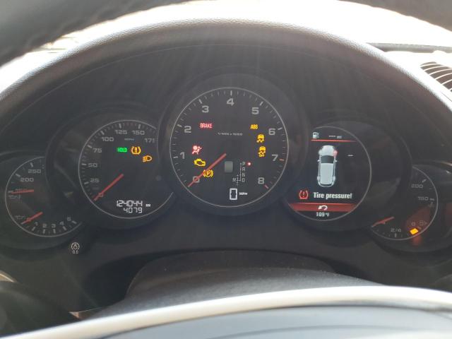 Photo 9 from auction – 2014 PORSCHE CAYENNE with VIN WP1AA2A27ELA09683