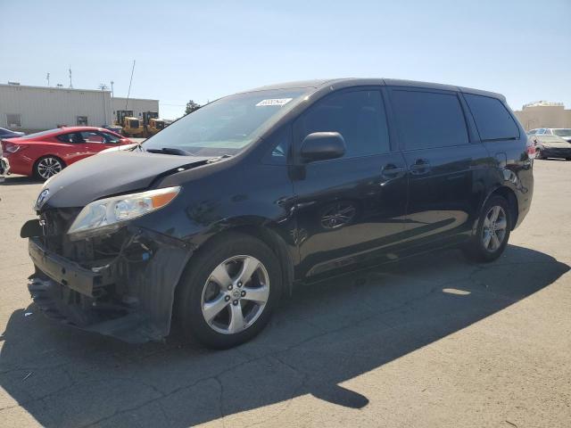 TOYOTA SIENNA 2013 with VIN 5TDZK3DC2DS304151 - Photo from auction
