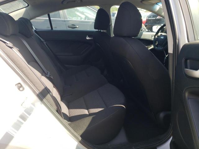 Photo 10 from auction – 2017 KIA FORTE LX with VIN 3KPFK4A72HE062820